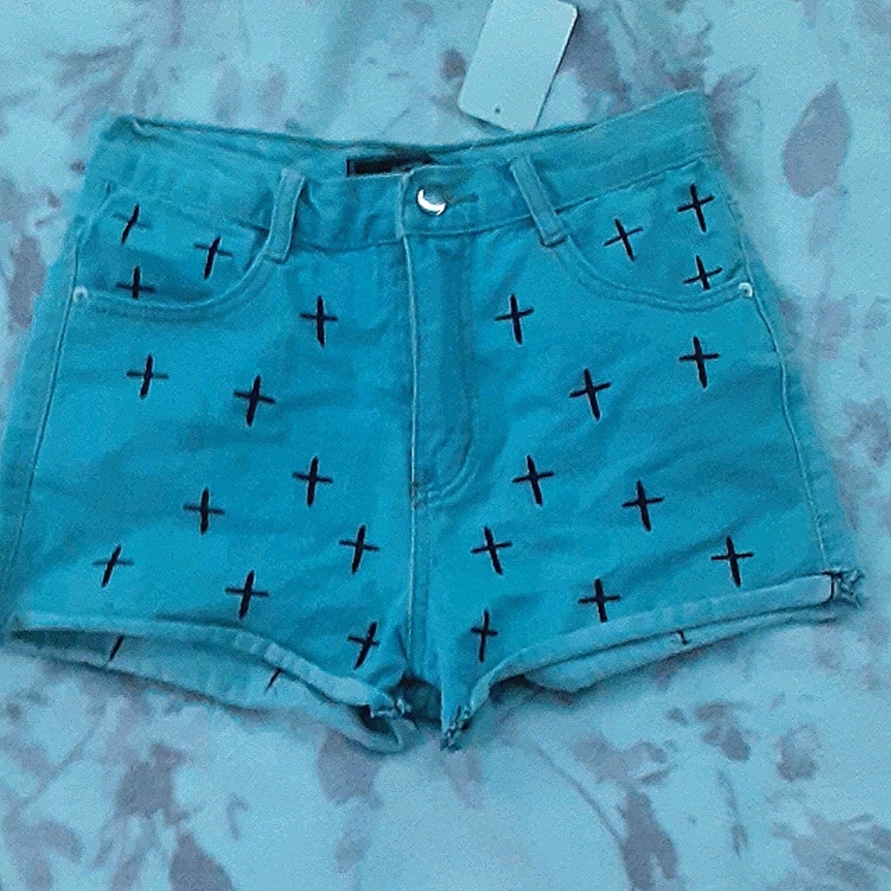 Cross shorts